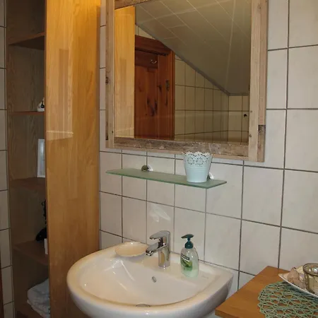 Holiday home Kleines Meisenhaus By Fewo-plan Wing100 Im Naturpark Wingst, Naehe Cuxhaven Wingst