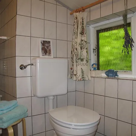 Holiday home Kleines Meisenhaus By Fewo-plan Wing100 Im Naturpark Wingst, Naehe Cuxhaven Wingst